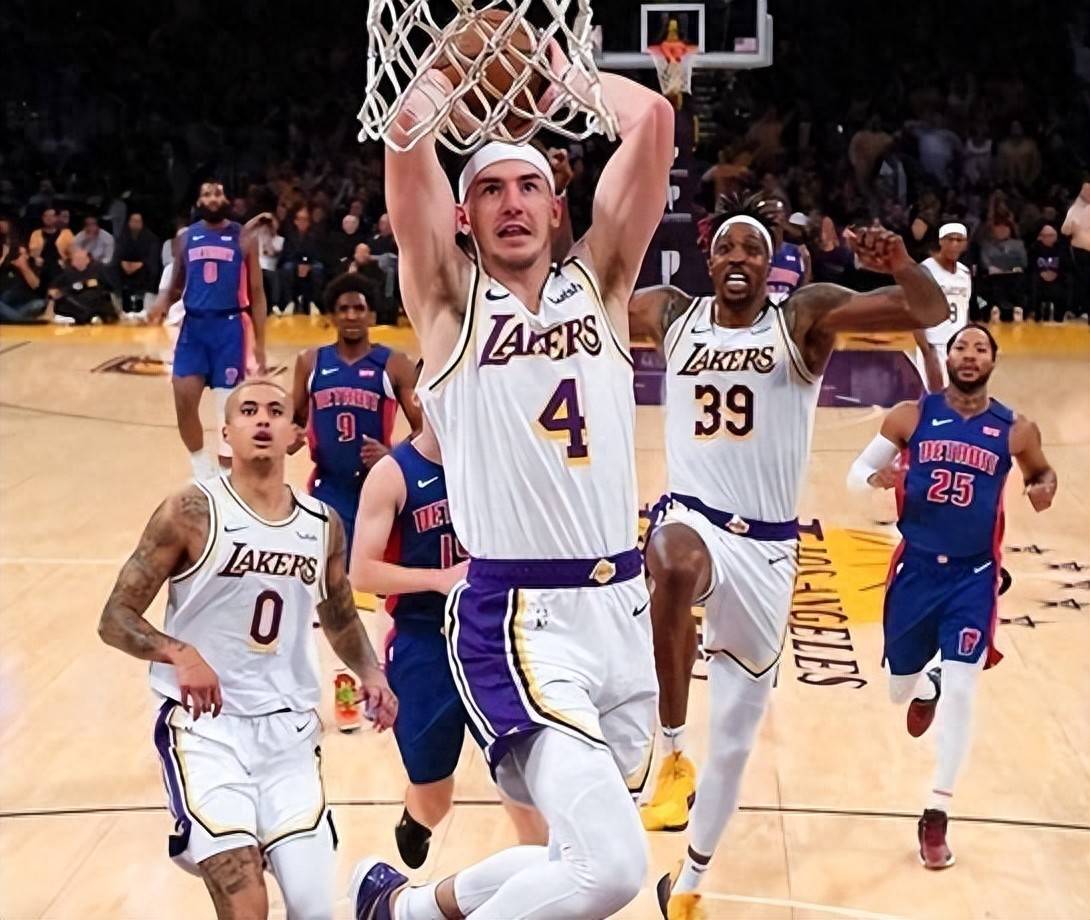 日本男篮强势法国男篮，卡鲁索完成帽子戏法的简单介绍