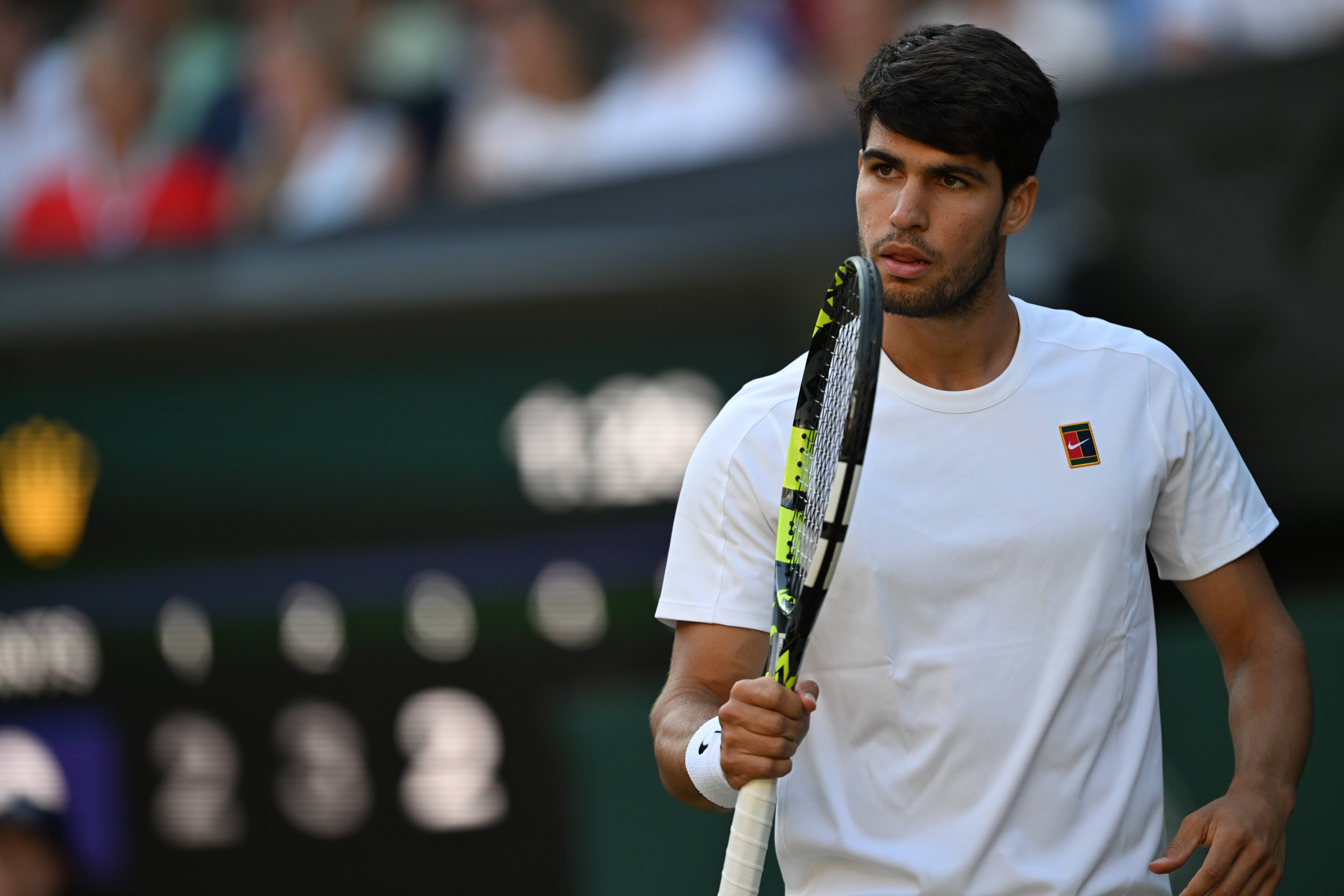 澳大利亚网球队险胜英国网球队，阿尔卡拉斯统治全场