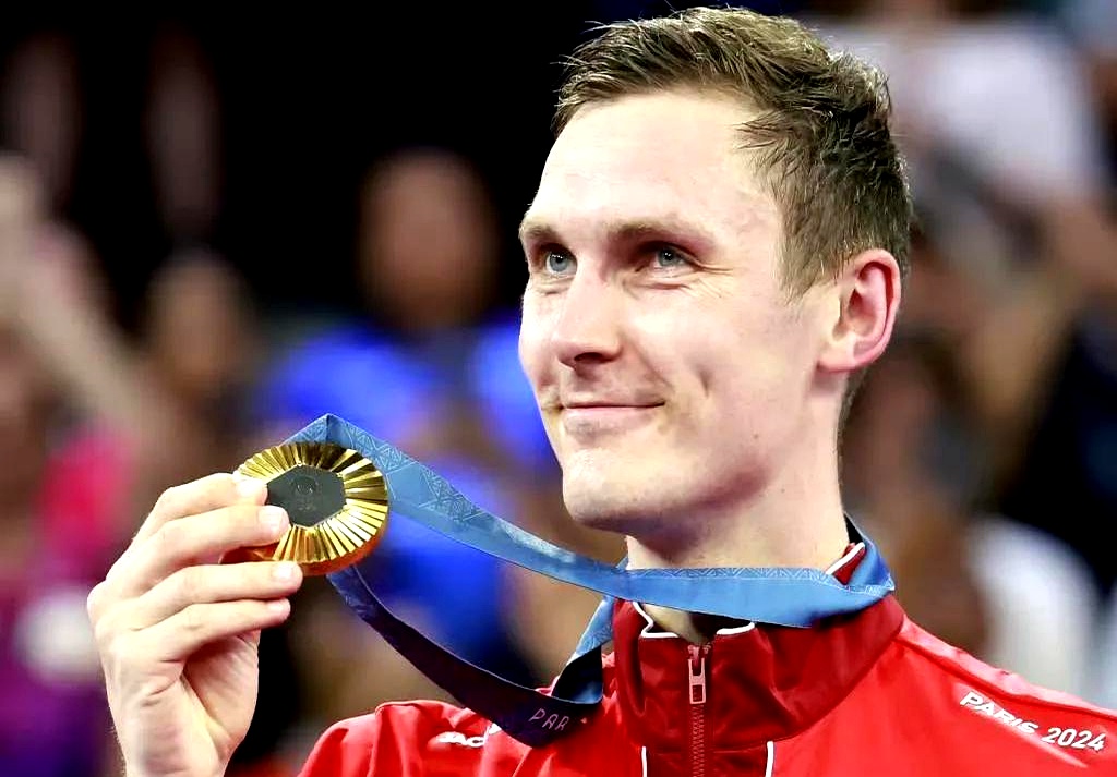 中国羽毛球队力克日本羽毛球队,安赛龙绝境逆转的简单介绍 中国羽毛球队力克日本羽毛球队,安赛龙绝境逆转的简单介绍