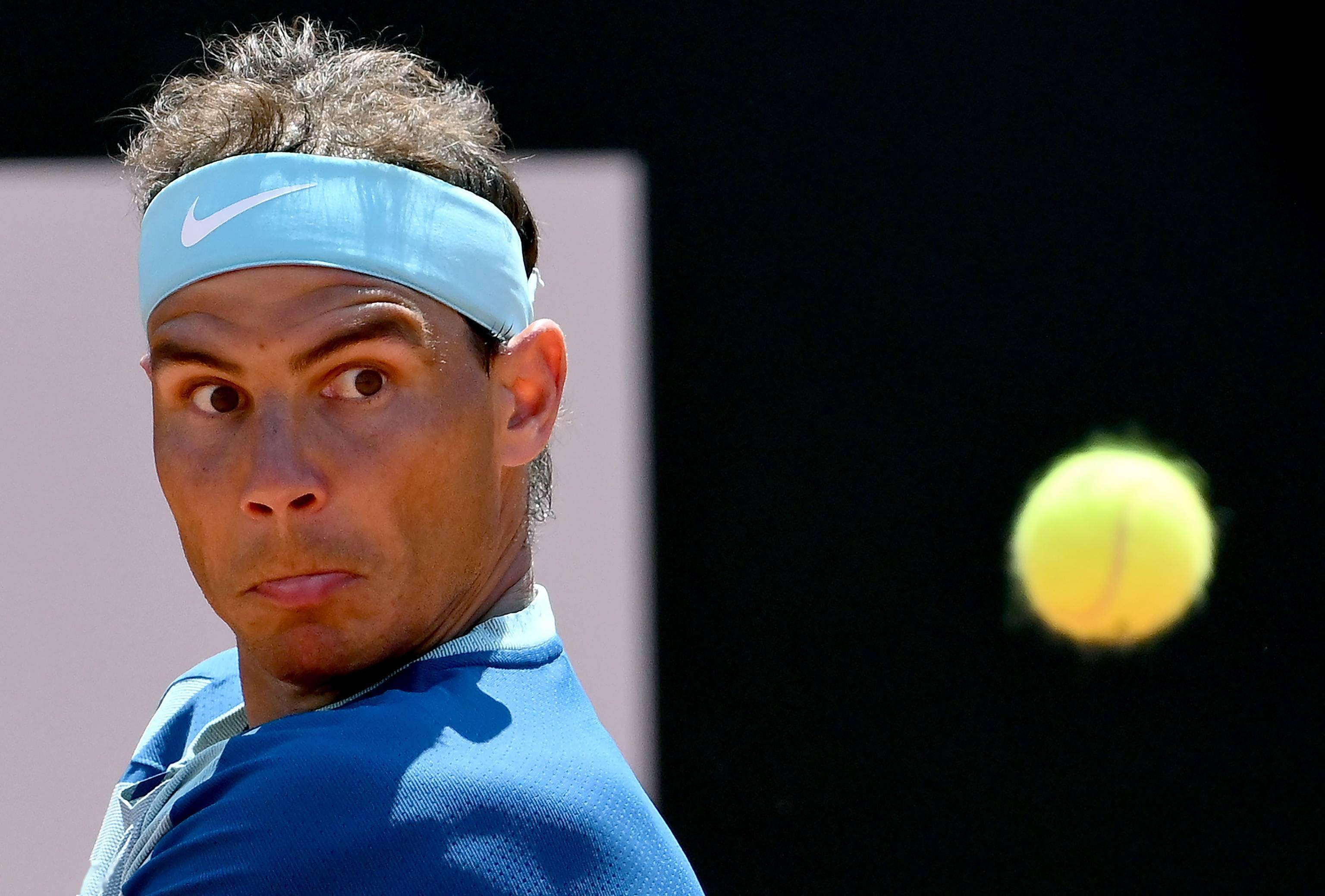 lpl官网-英国网球队碾压意大利网球队，纳达尔三分雨点燃全场