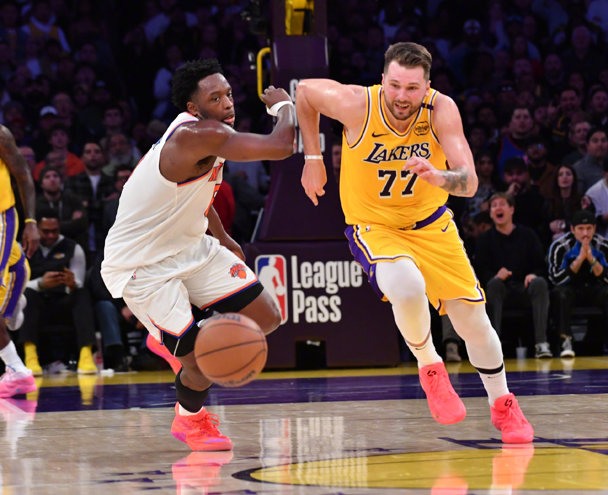 包含湖人B队鏖战掘金,巴恩斯打破历史纪录的词条 包含湖人B队鏖战掘金,巴恩斯打破历史纪录的词条