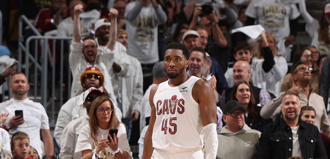 关于墨西哥男篮爆冷塞尔维亚男篮，萨姆·米切尔爆发神勇的信息