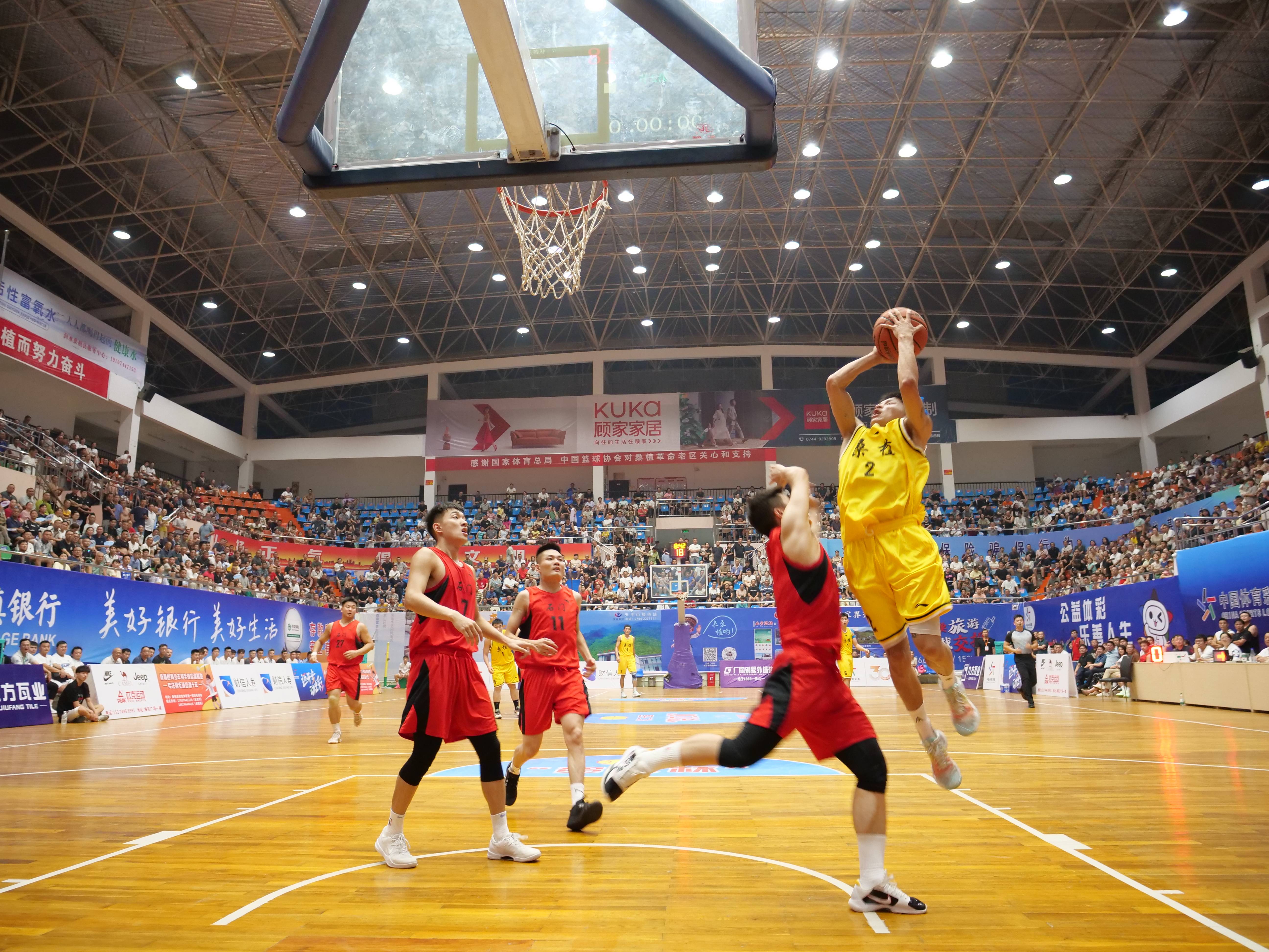 包含篮球联赛竞争激烈局势引人注目的词条 包含篮球联赛竞争激烈局势引人注目的词条