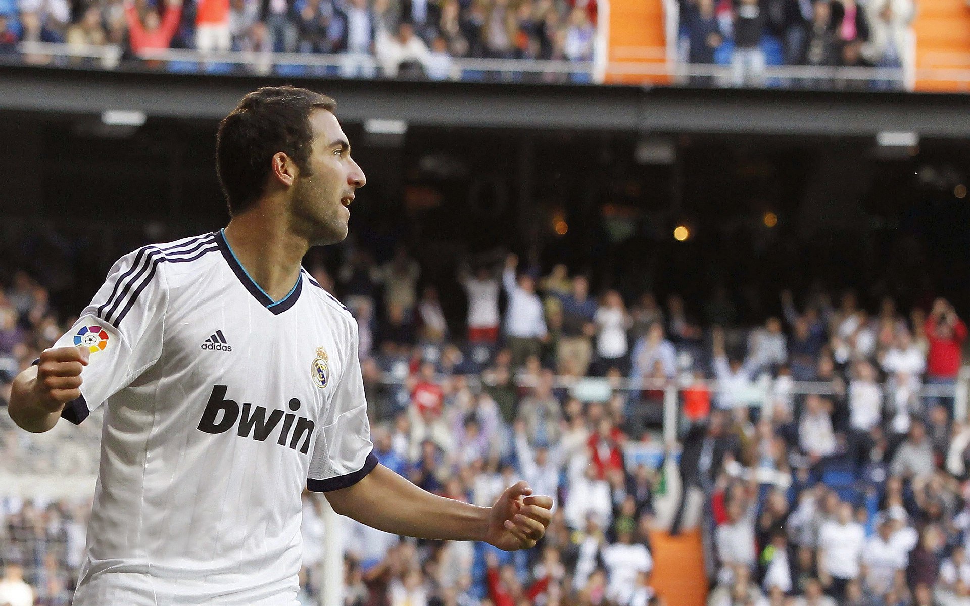 利拉德完美发挥引爆广厦,单节狂潮击溃步行者